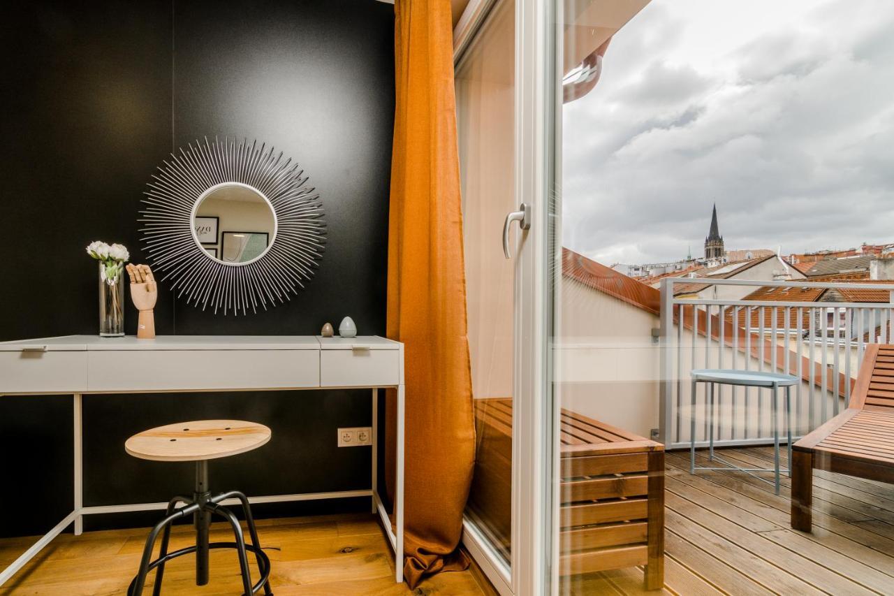 شقة Prague Days - Premium Loft W Terrace - View - Netflix - Ac المظهر الخارجي الصورة