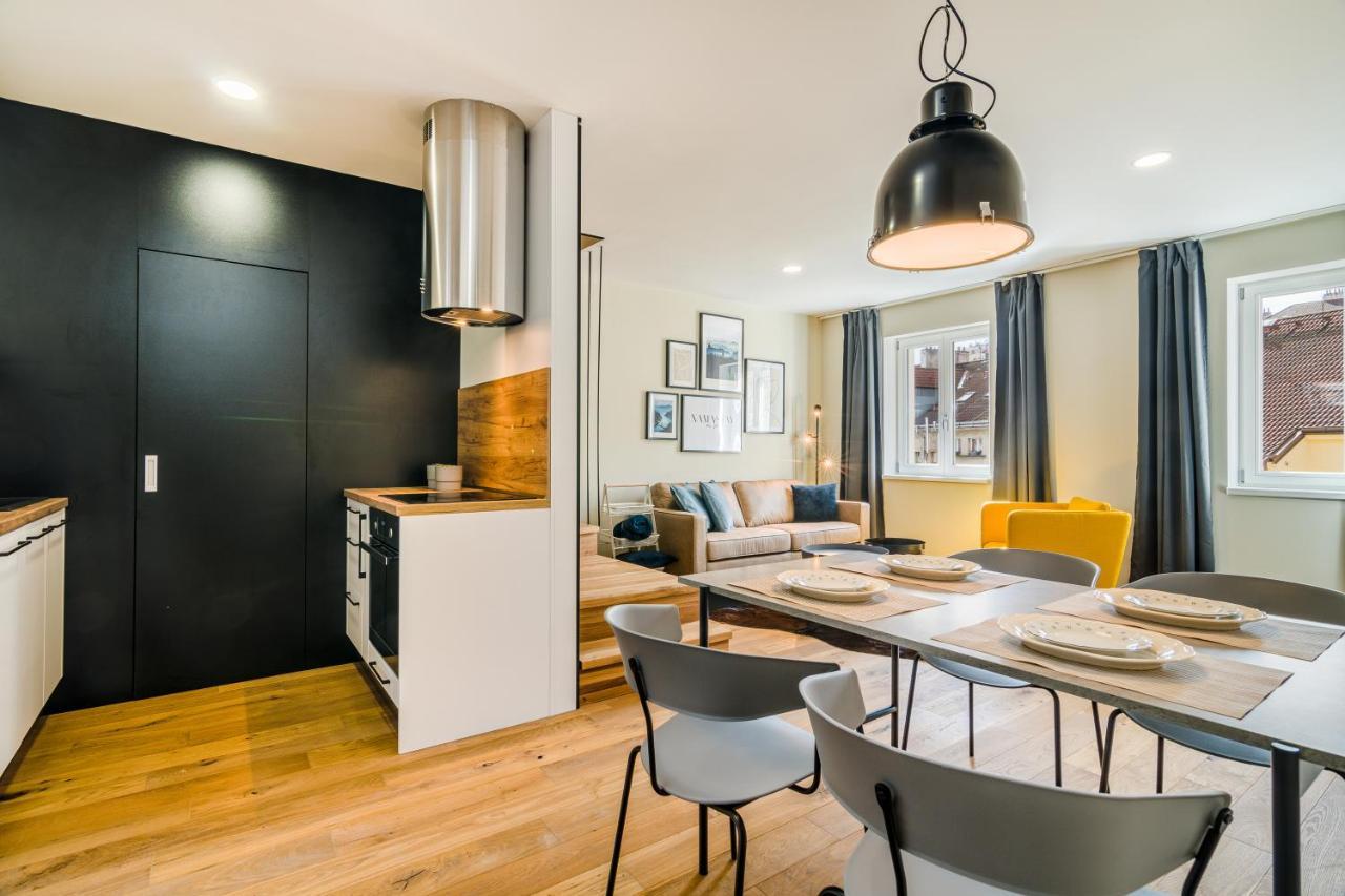 شقة Prague Days - Premium Loft W Terrace - View - Netflix - Ac المظهر الخارجي الصورة