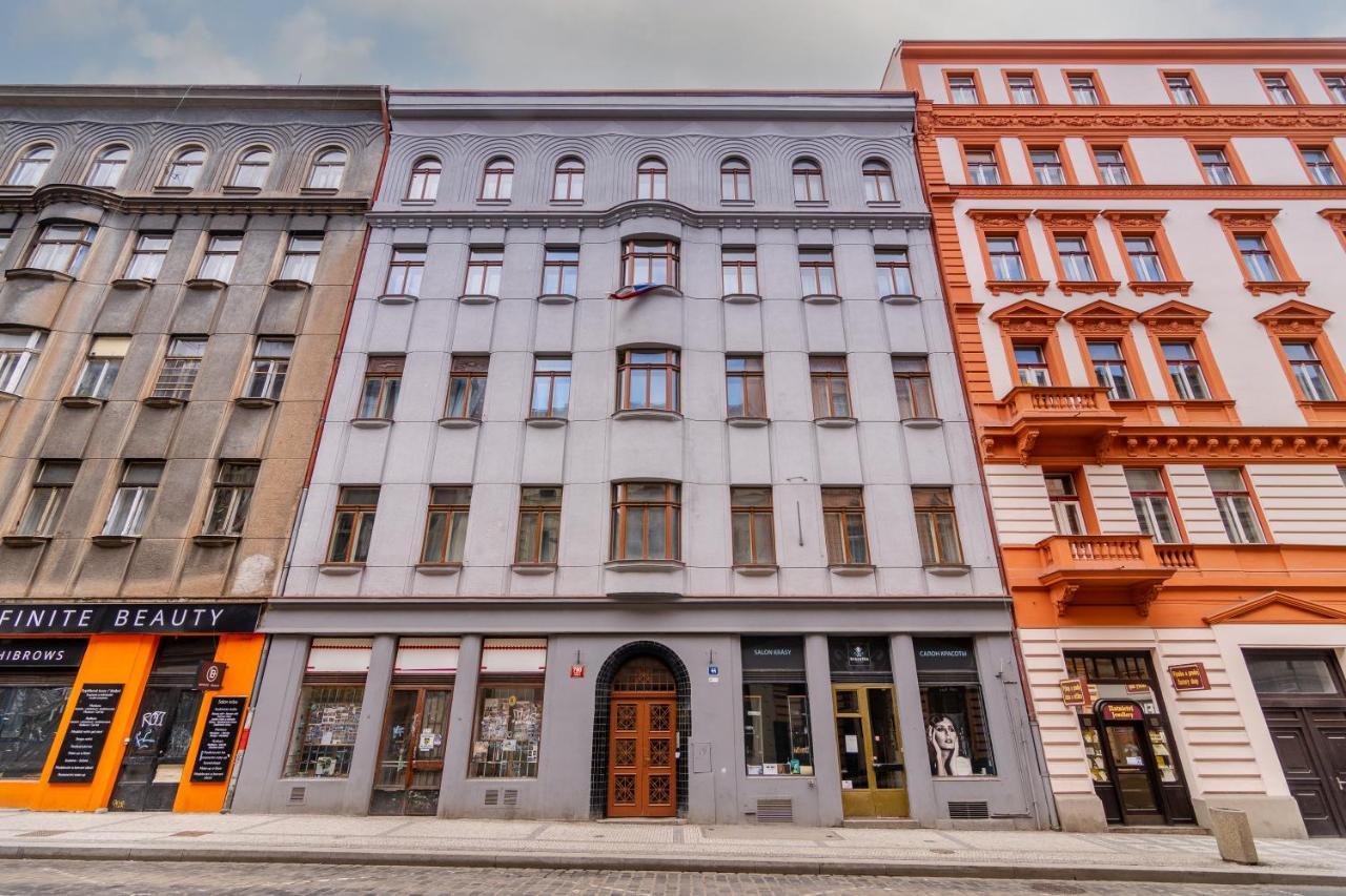 شقة Prague Days - Premium Loft W Terrace - View - Netflix - Ac المظهر الخارجي الصورة